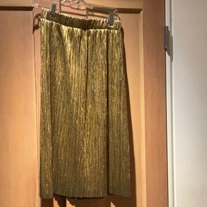 Gold metallic skirt, size M